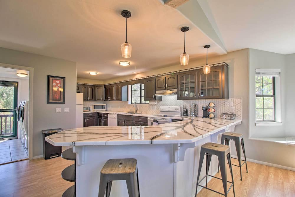 Photo of Kitchen in Timberland Acres