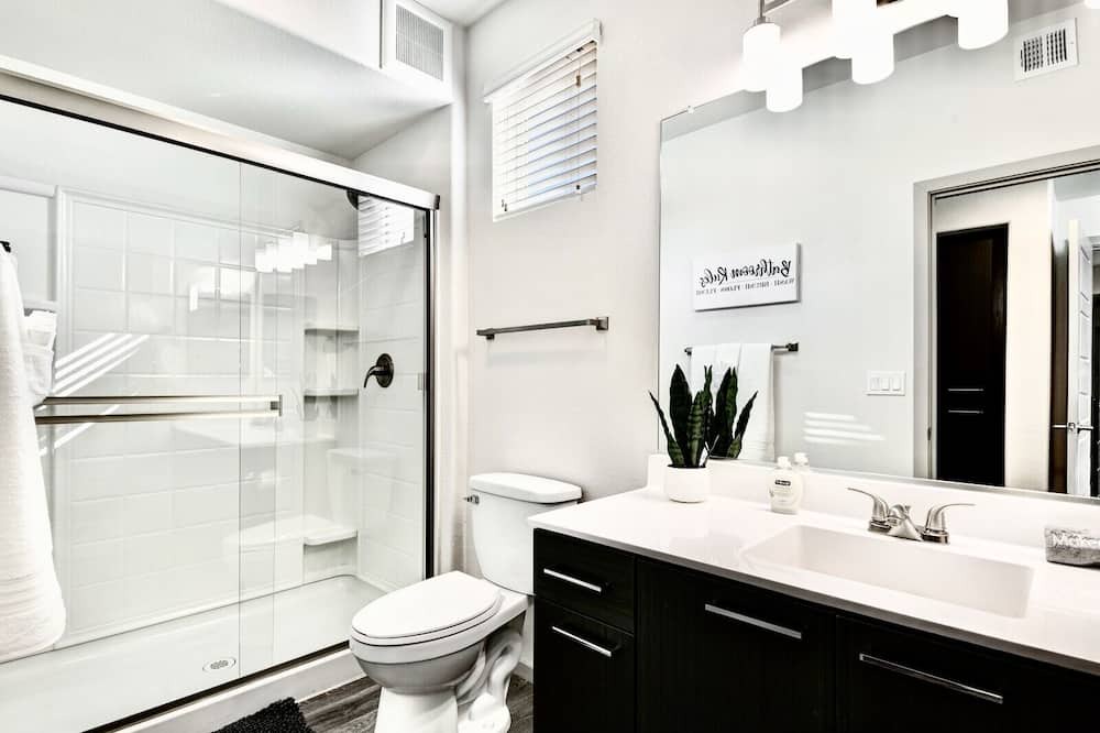 Photo of Bathroom in Arrowhead Ranch