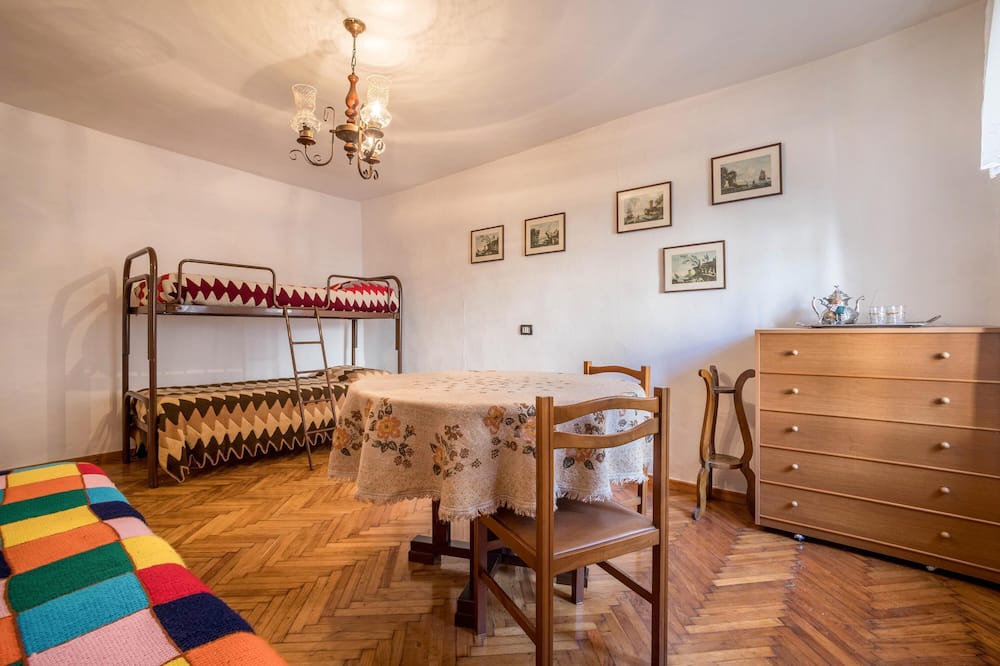 Photo of Bedroom in Fiave