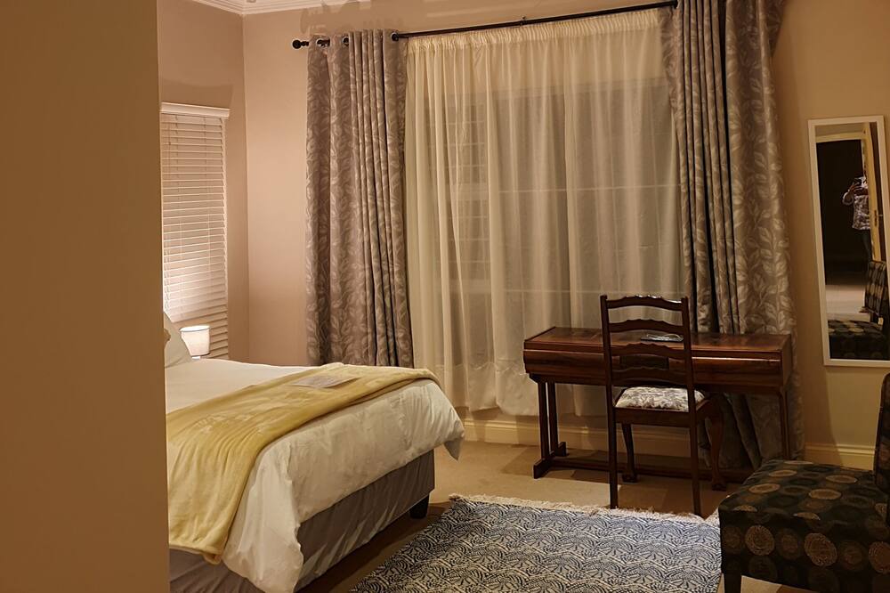 Photo of Bedroom in Albert Falls