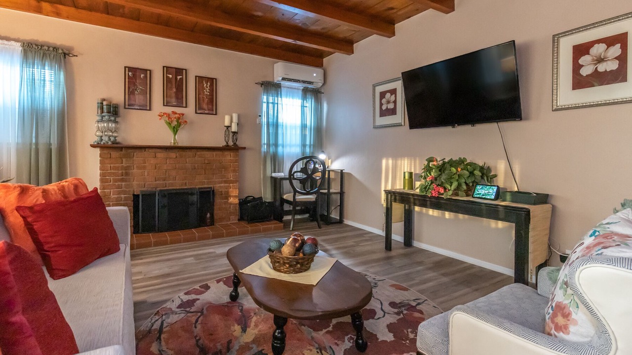 Photo of Livingroom in Tucson