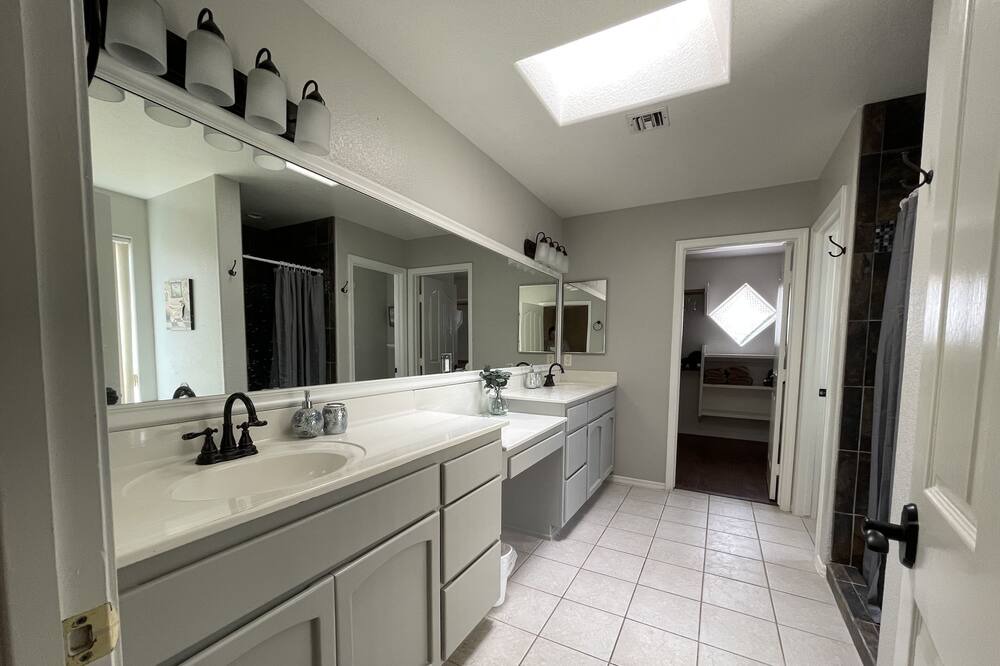 Photo of Bathroom in Fortuna Foothills