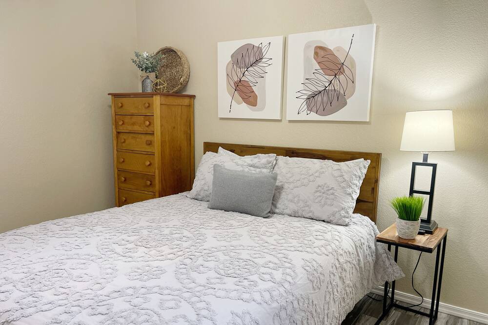 Photo of Bedroom in Fortuna Foothills