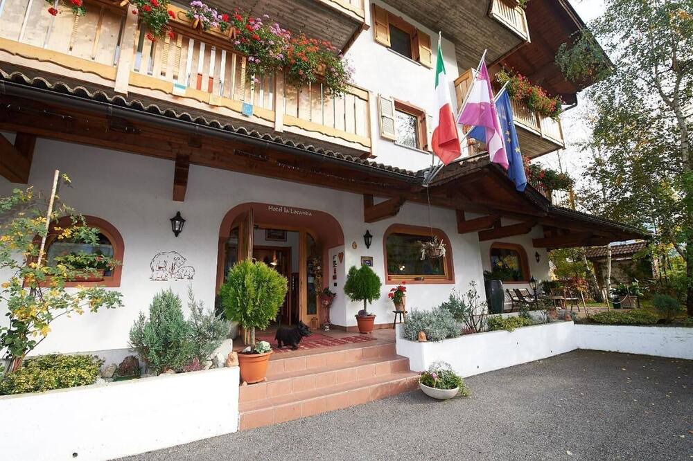 Photo of Outdoor in Giustino