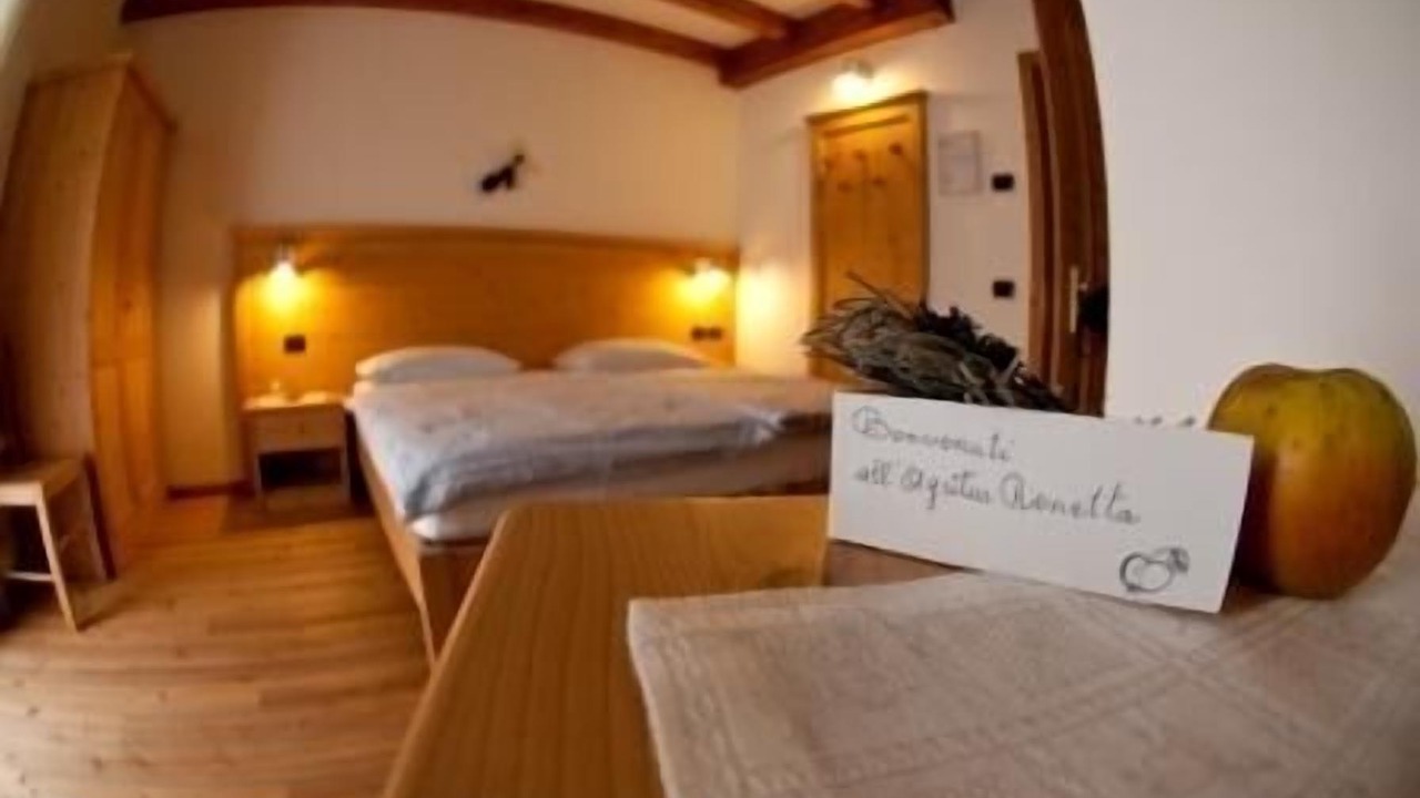 Photo of Bedroom in Tassullo
