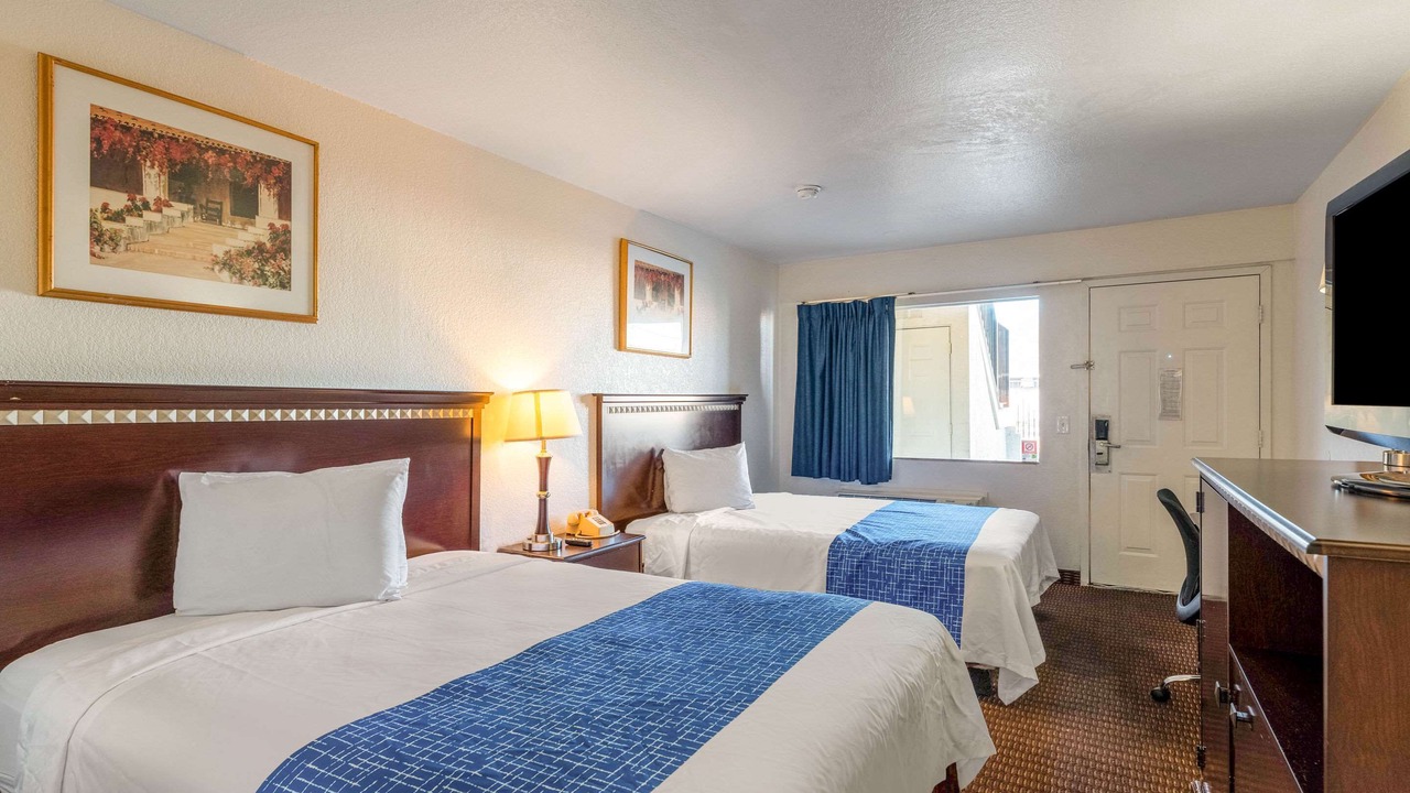 Photo of Bedroom in Metro North Corporate Park
