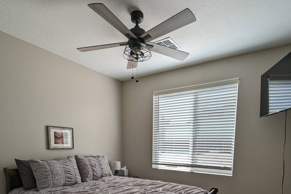 Photo of Bedroom in Greenehaven