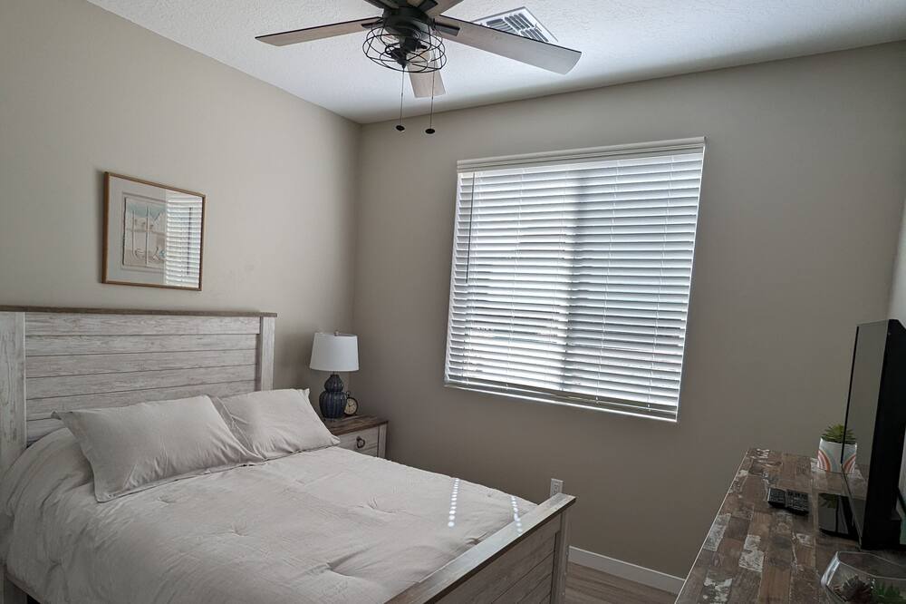 Photo of Bedroom in Greenehaven