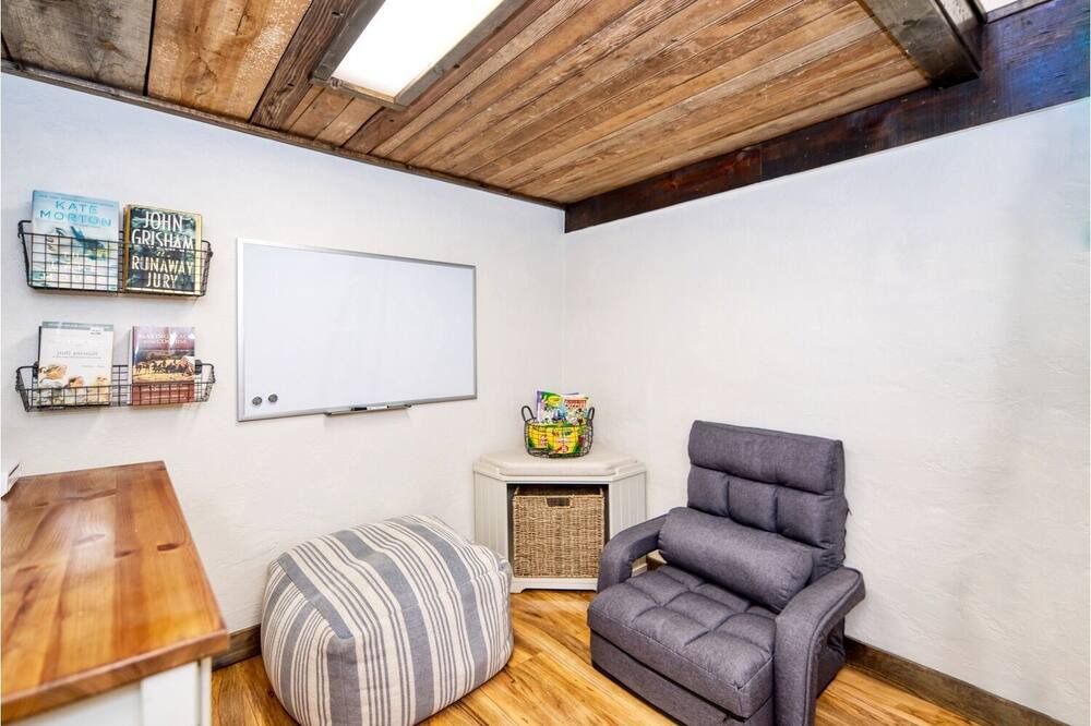 Photo of Livingroom in Pearce