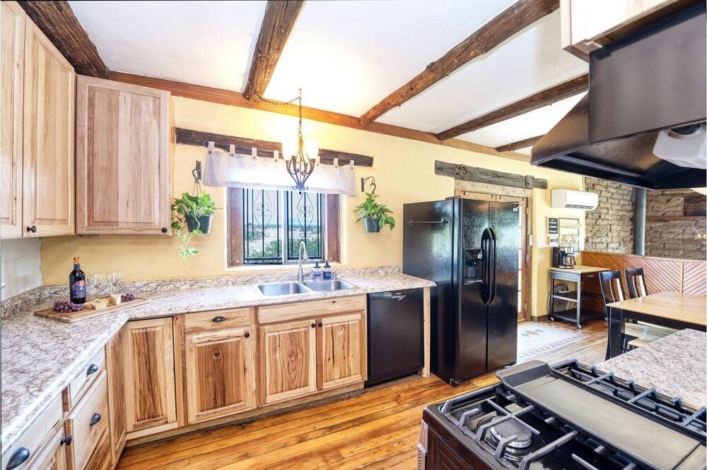 Photo of Kitchen in Pearce