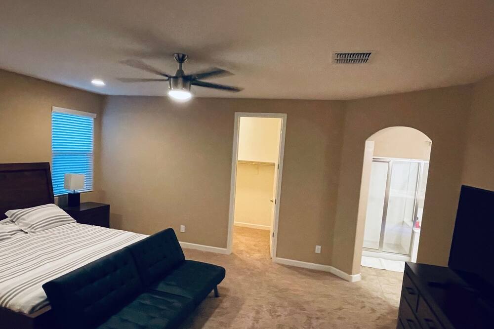 Photo of Bedroom in Glendale