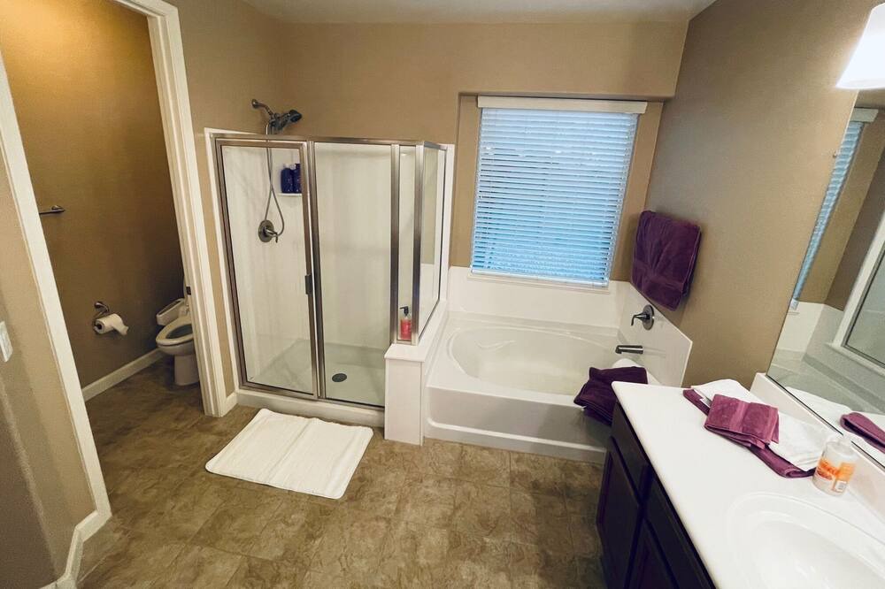 Photo of Bedroom in Glendale