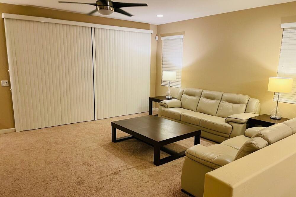 Photo of Bedroom in Glendale