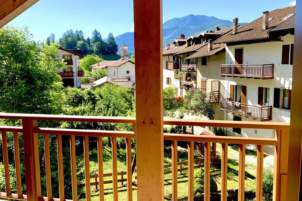 Photo of Patio Balcony in Mezzolago