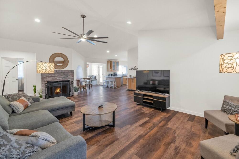 Photo of Livingroom in Trails North