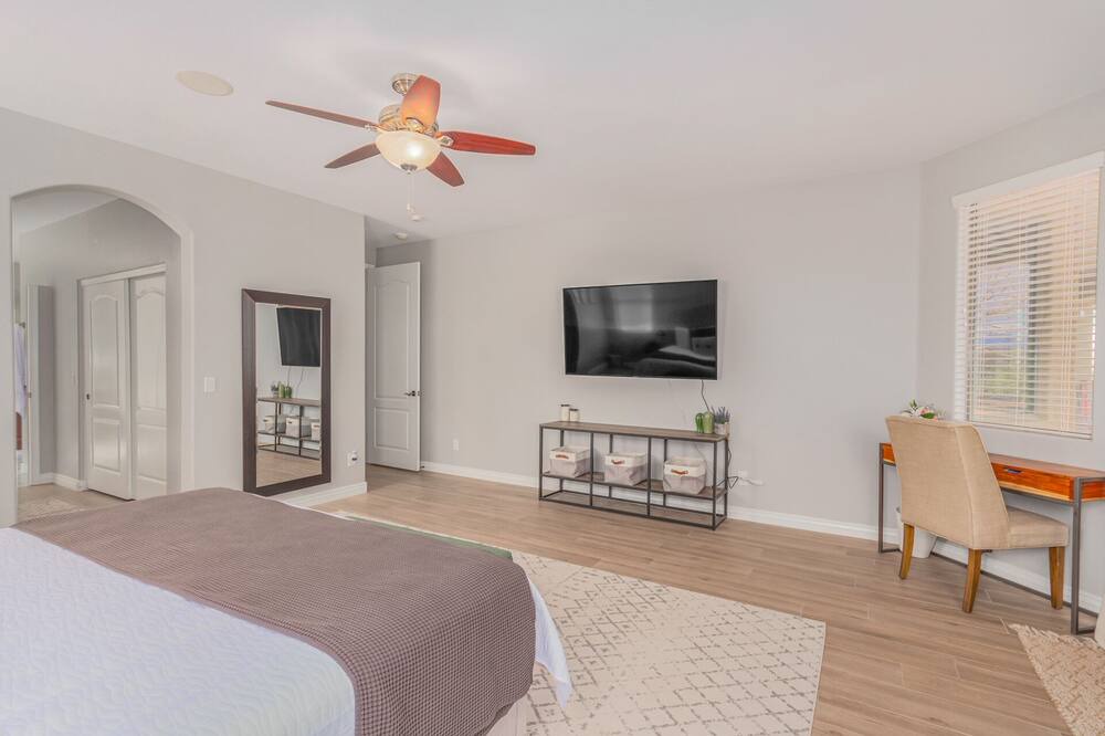 Photo of Bedroom in Stratford Estates