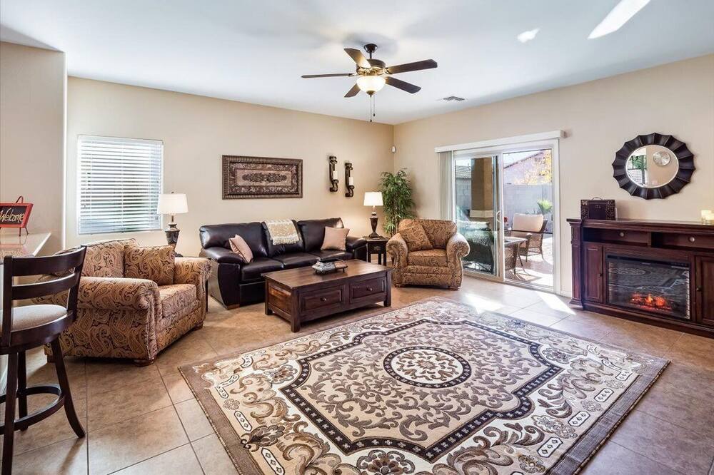 Photo of Livingroom in San Tan Valley