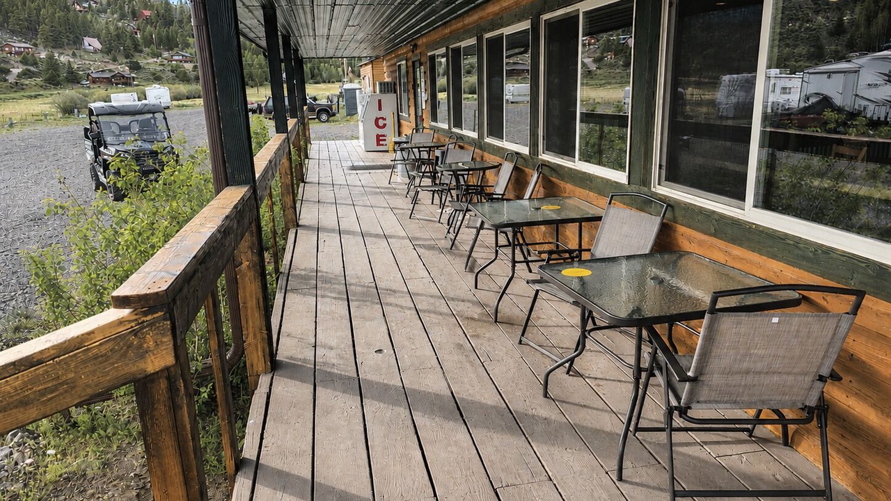 Photo of Patio Balcony in Mammoth Creek