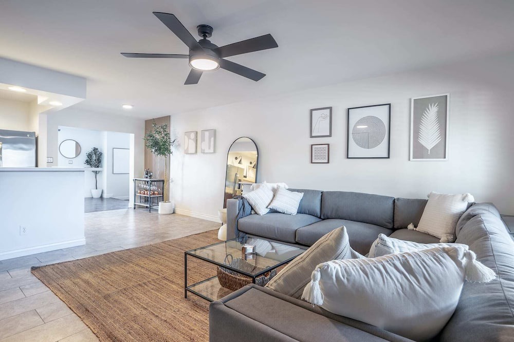 Photo of Livingroom in Southwest Village