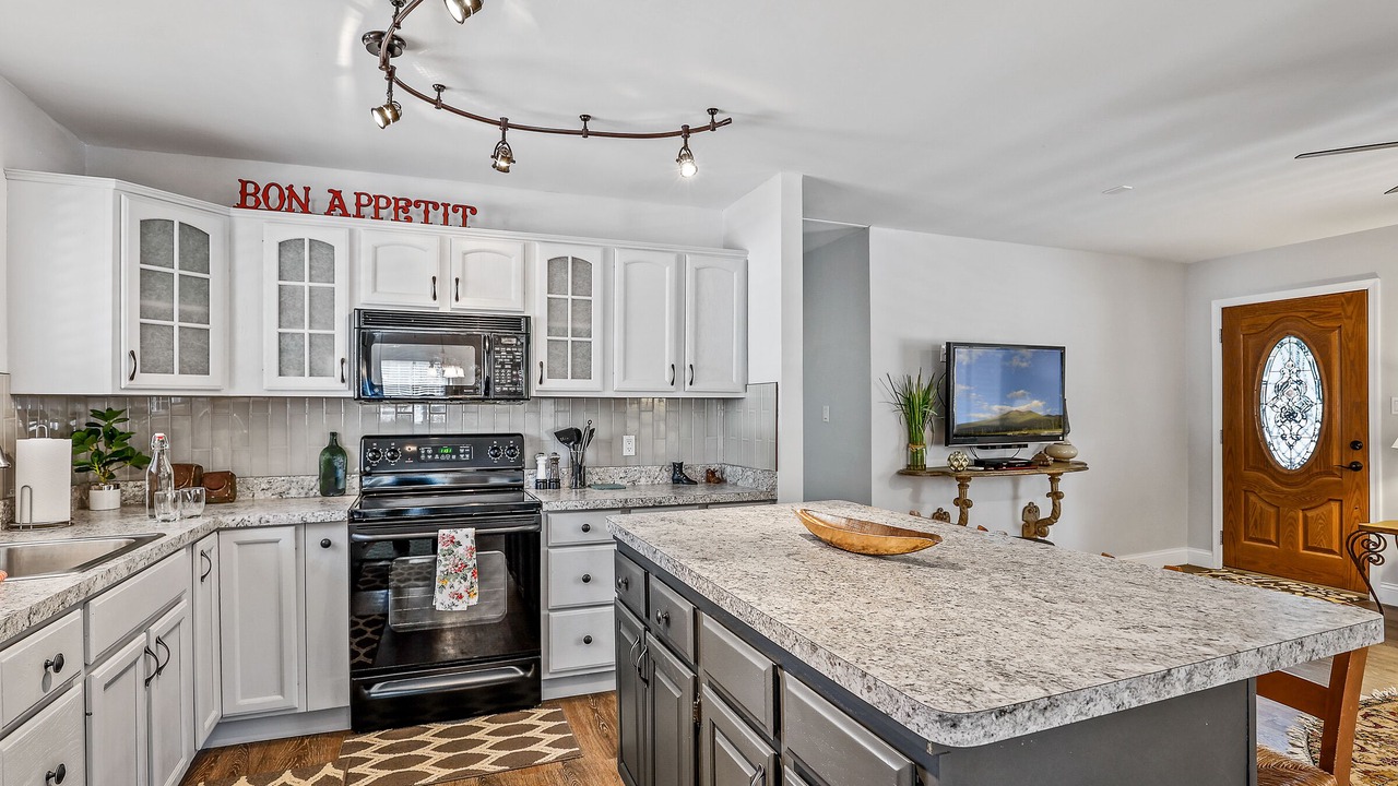 Photo of Kitchen in Munds Park