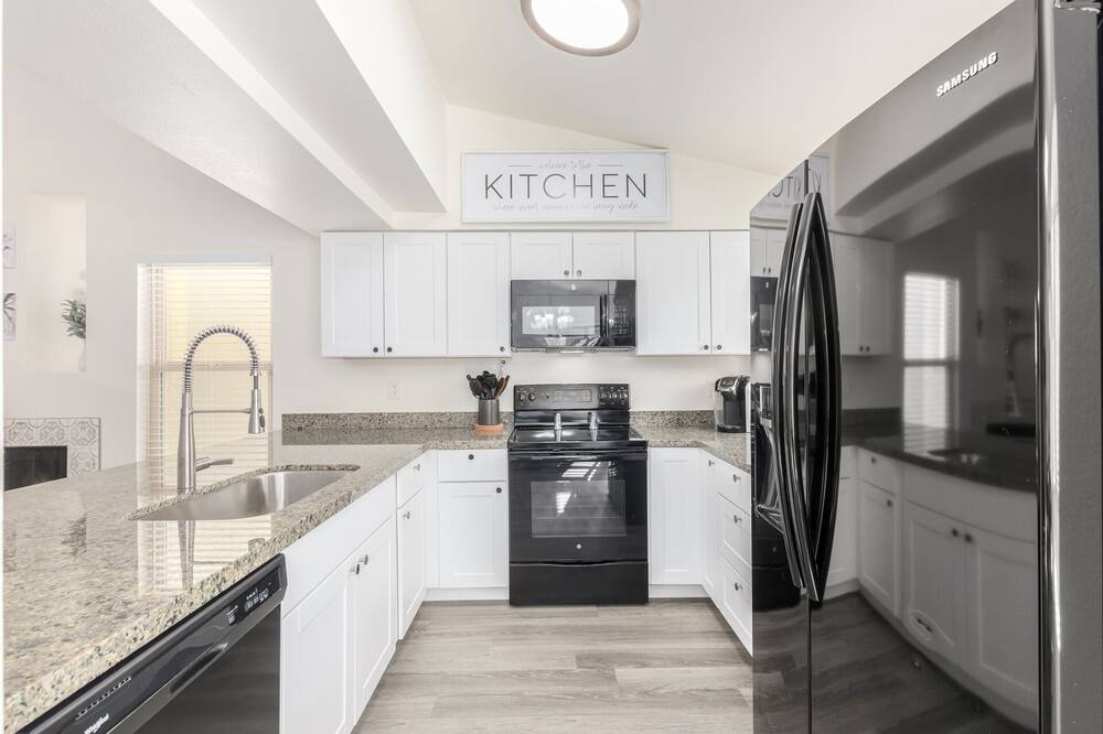 Photo of Kitchen in Peacock Village