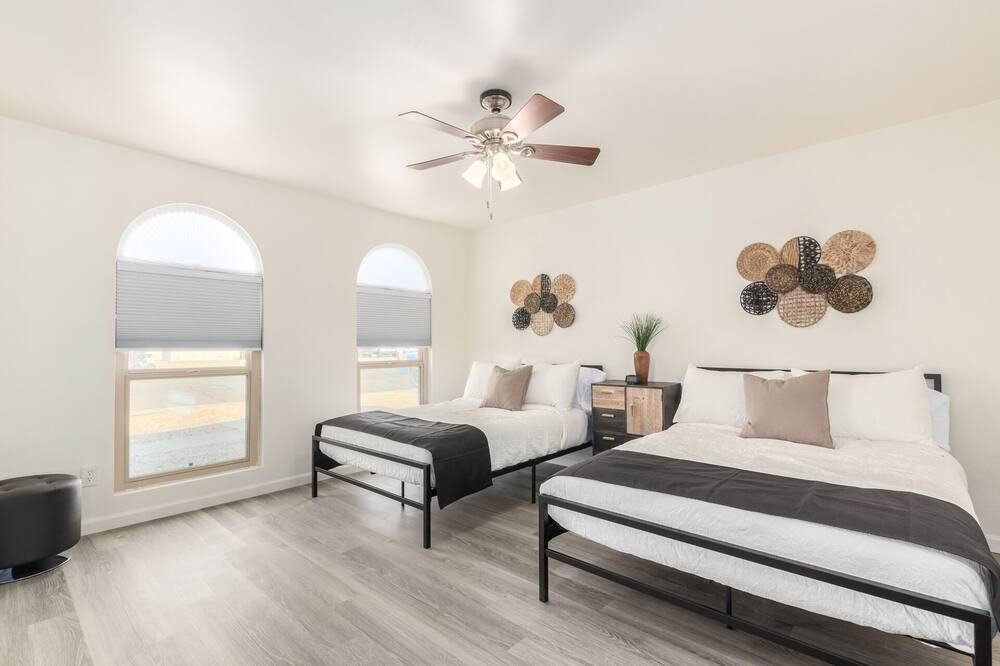 Photo of Bedroom in Peacock Village
