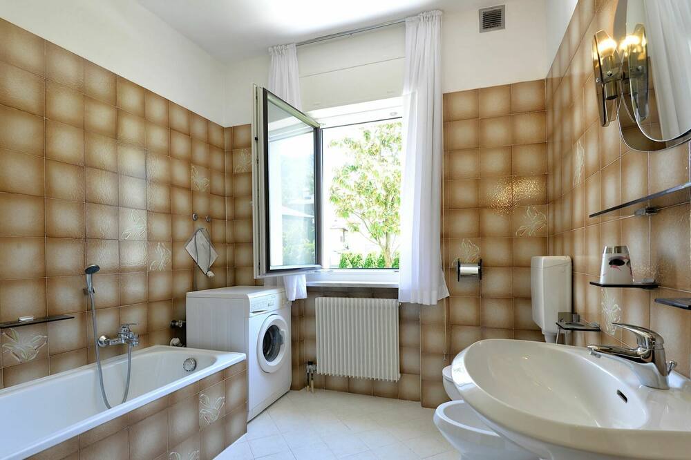 Photo of Bathroom in Caldonazzo
