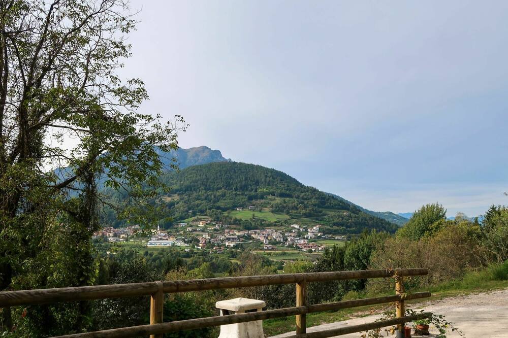 Photo of Others in Calceranica al Lago
