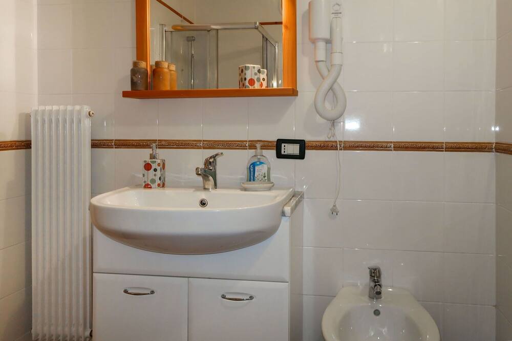 Photo of Bathroom in Vattaro