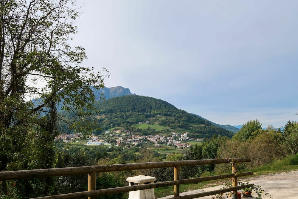Photo of Others in Calceranica al Lago