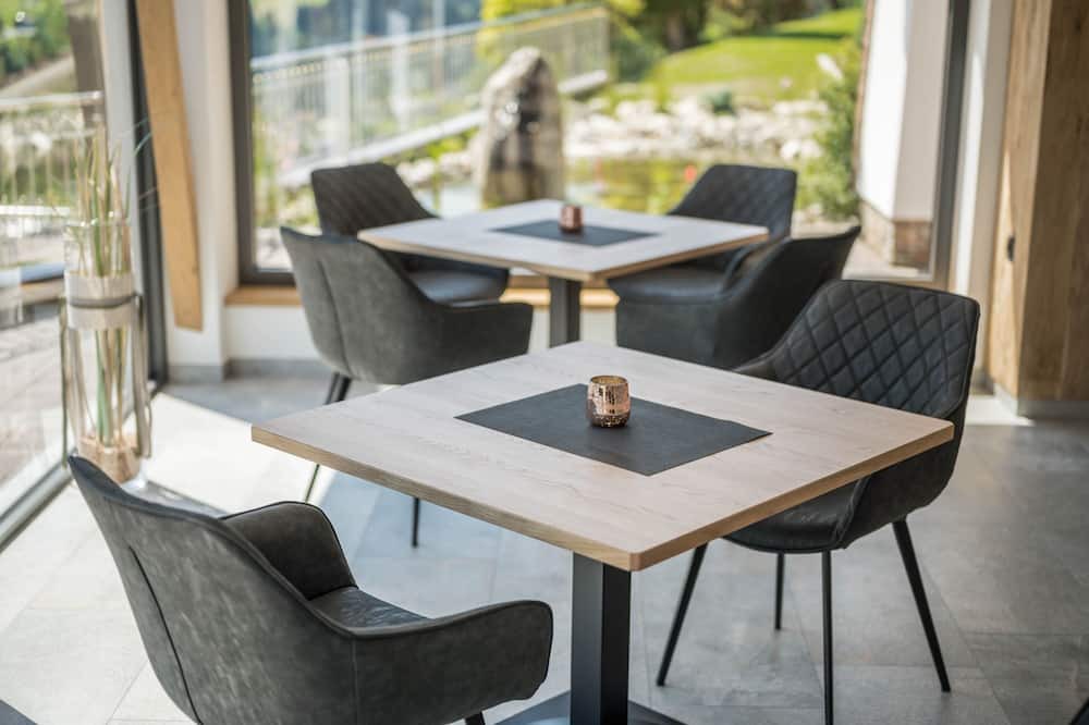 Photo of Patio Balcony in Racines