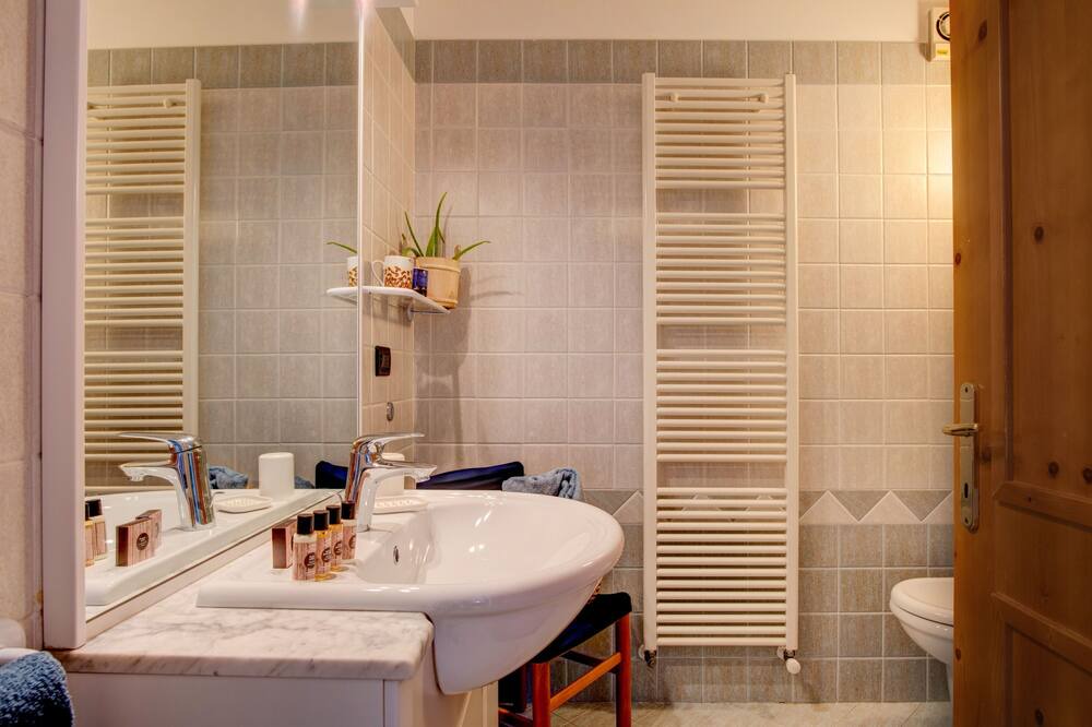 Photo of Bathroom in Dimaro