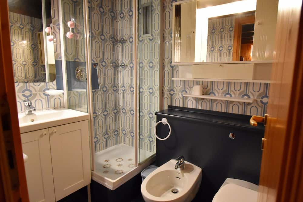 Photo of Bathroom in Palu