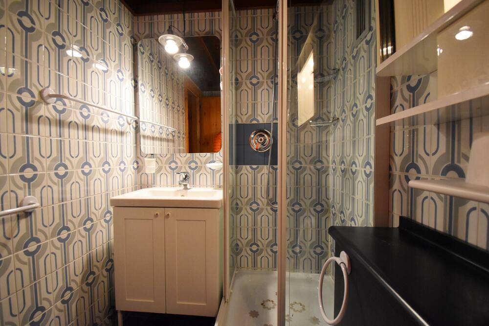 Photo of Bathroom in Palu