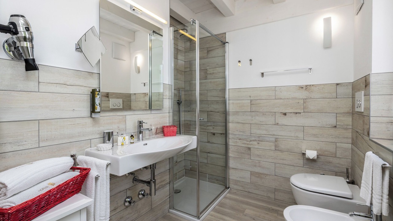 Photo of Bathroom in Romallo