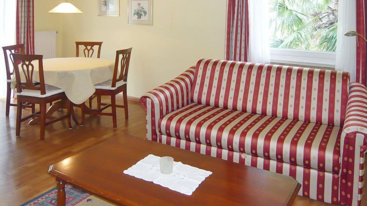 Photo of Livingroom in Postal