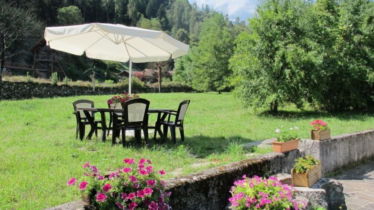 Photo of Outdoor in Calceranica al Lago