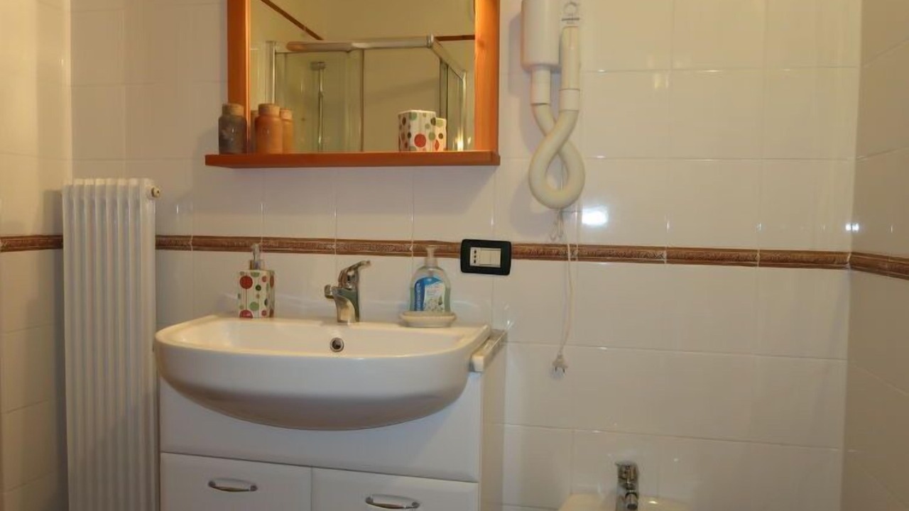 Photo of Bathroom in Calceranica al Lago