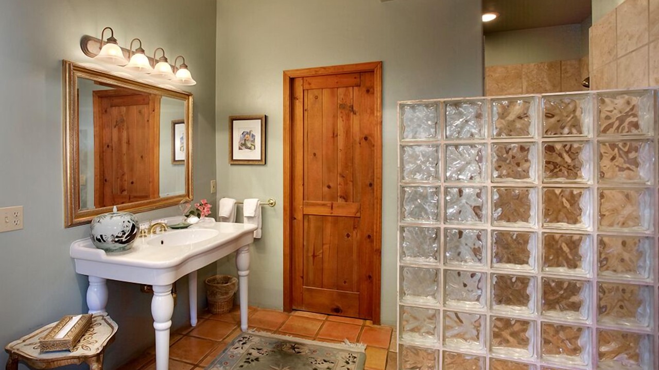Photo of Bedroom in Tanque Verde
