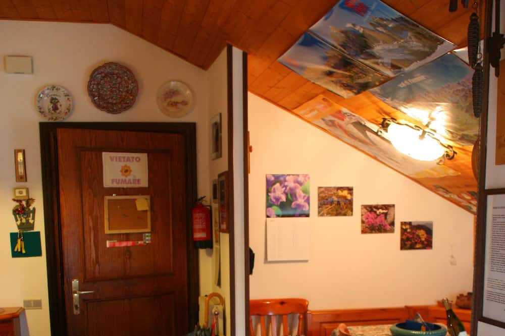 Photo of Livingroom in Dosso Veronza