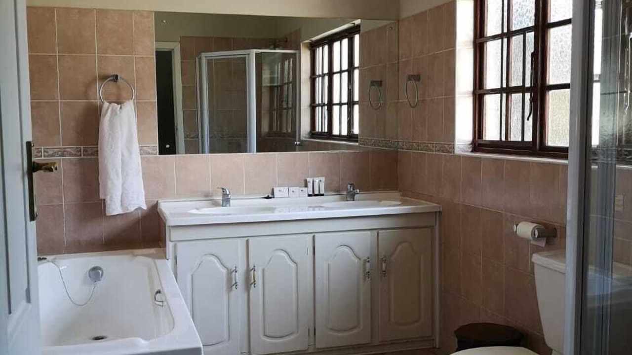 Photo of Bathroom in Hillcrest