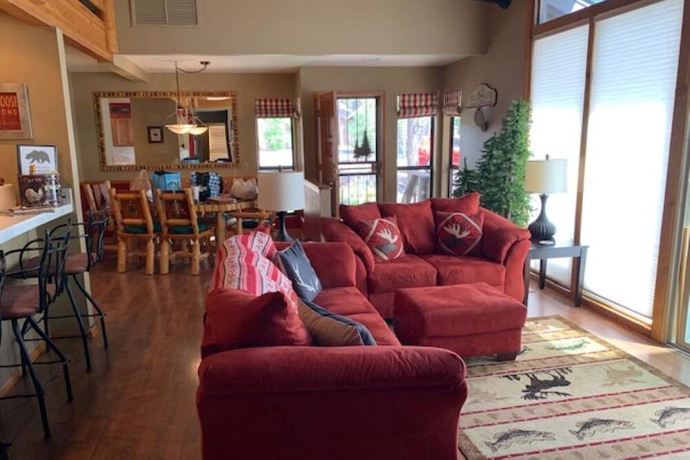 Photo of Livingroom in Pinetop