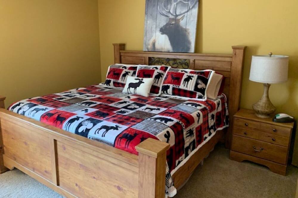 Photo of Bedroom in Pinetop