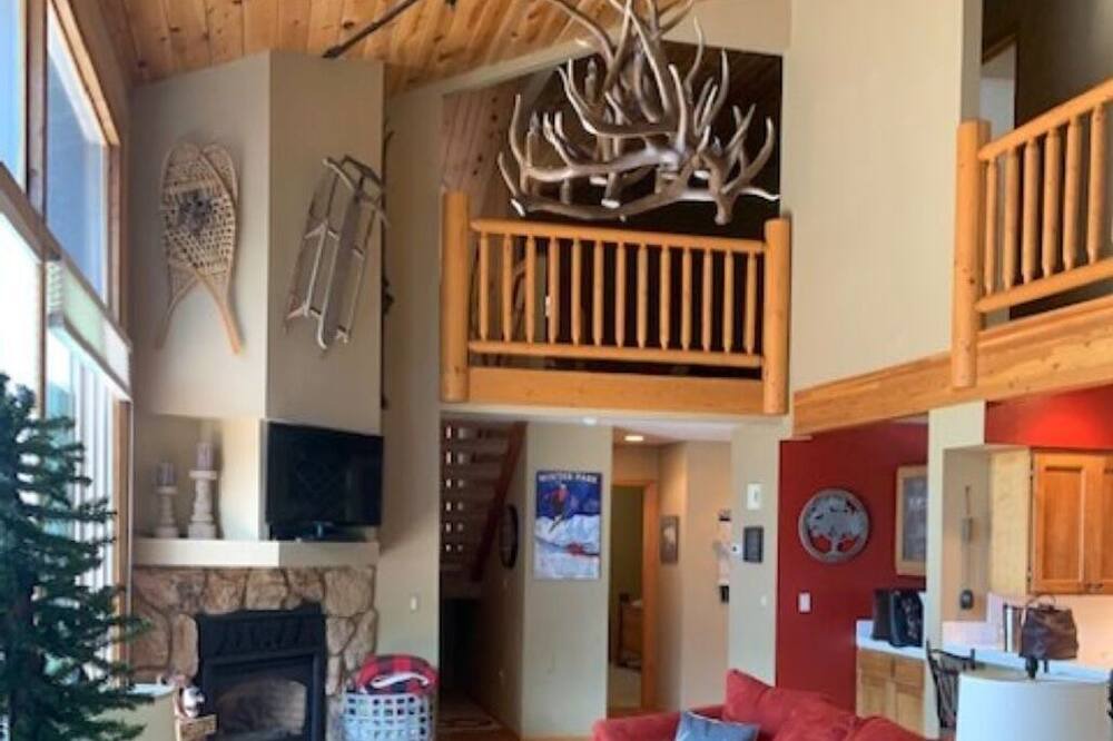 Photo of Livingroom in Pinetop