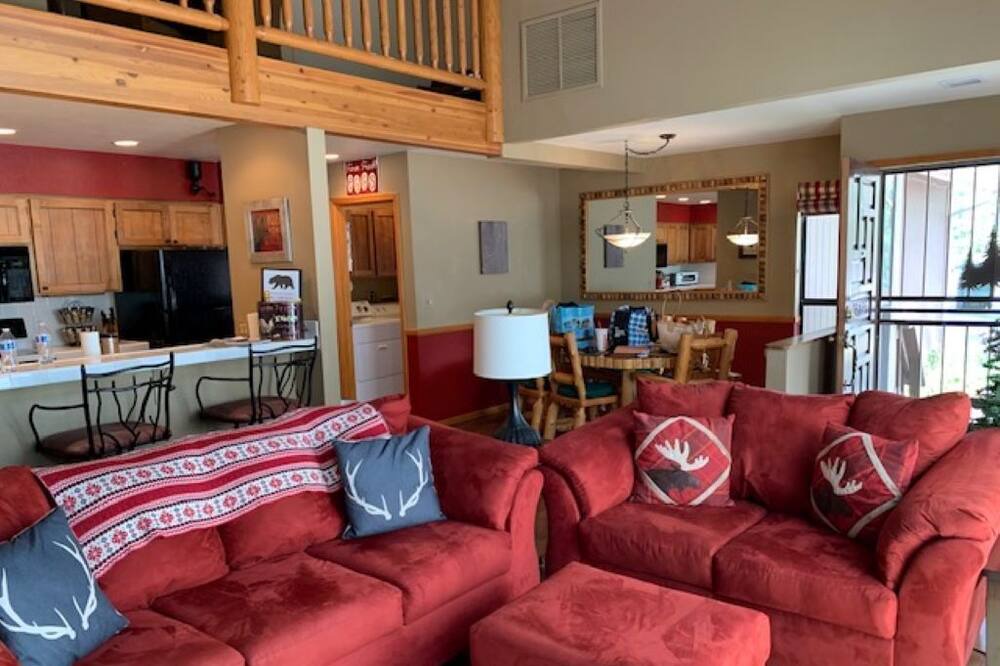 Photo of Livingroom in Pinetop