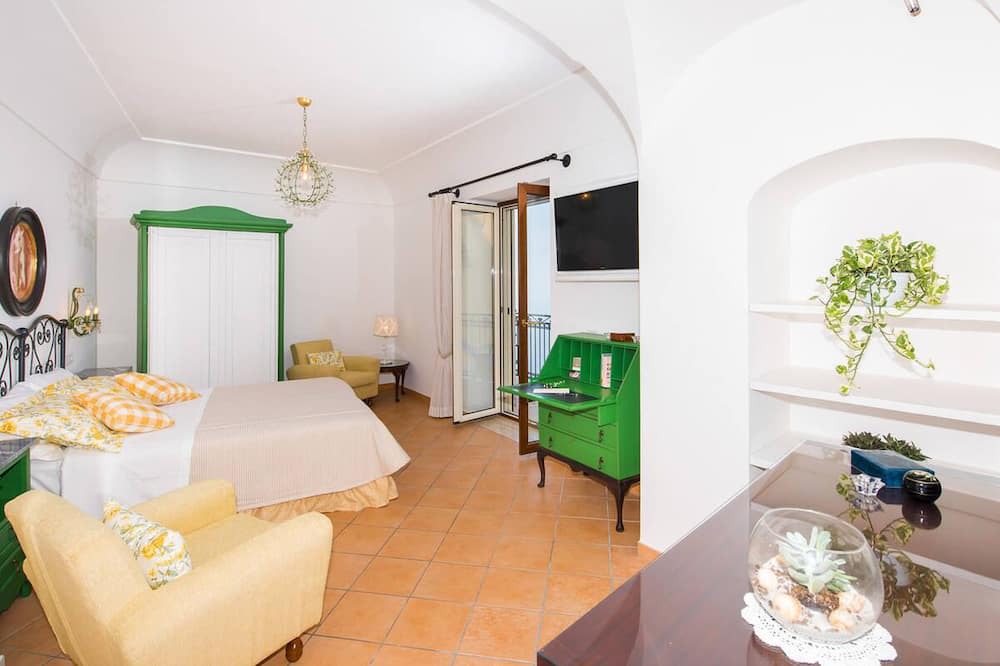 Photo of Bedroom in Path of the Gods