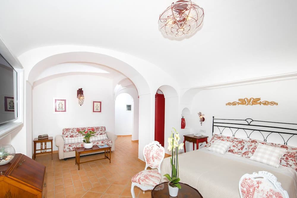 Photo of Bedroom in Path of the Gods