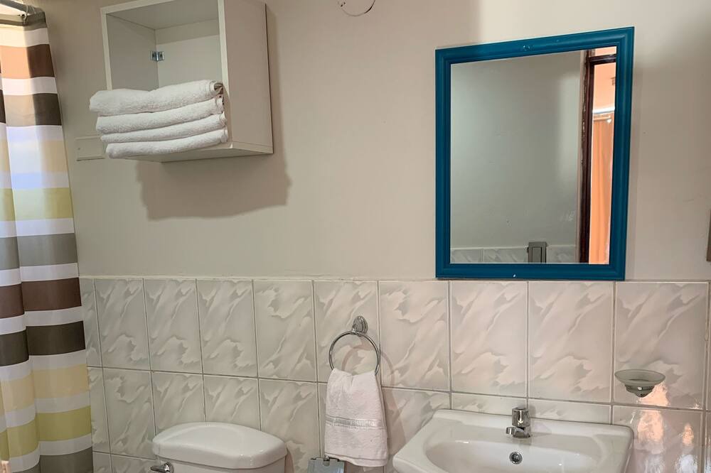 Photo of Bathroom in Yanahuara