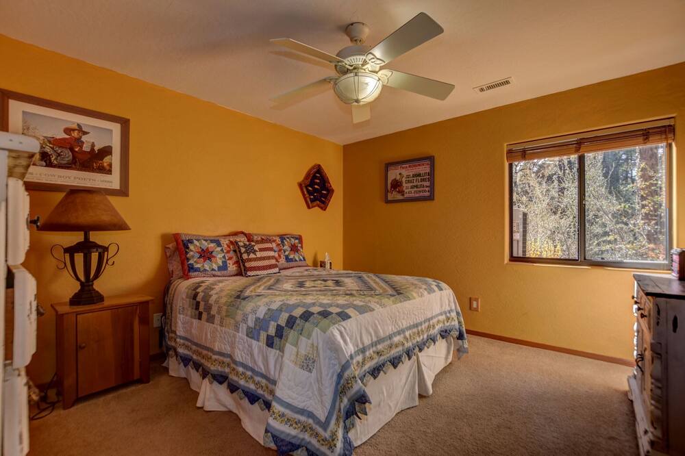 Photo of Others in Highland Pines