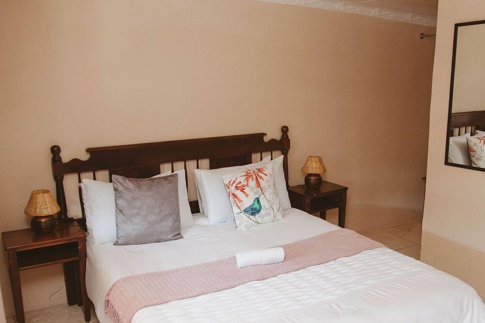 Photo of Bedroom in Bonjaneni
